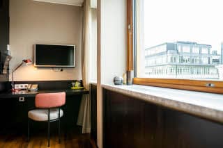 Desk in Standard room at Scandic Anglais in Stockholm