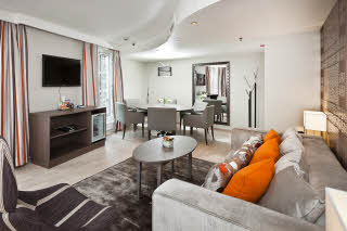 Scandic Victoria Oslo, Oslo, suite, sofa, lounge