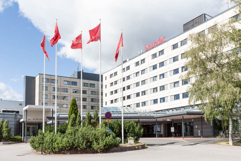 Julkisivu