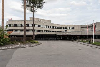julkisivu ja sisäänkäynti scandic laajavuori kylpylähotelli jyväskylä suomi