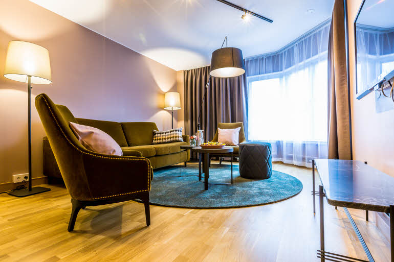 Master Suite Lounge
