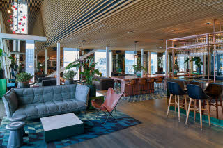 bar at scandic continental