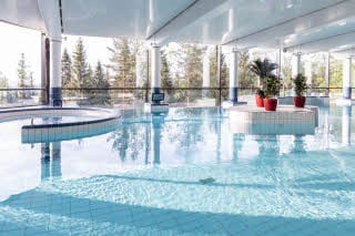 uima-allas scandic laajavuori kylpylähotelli jyväskylä suomi
