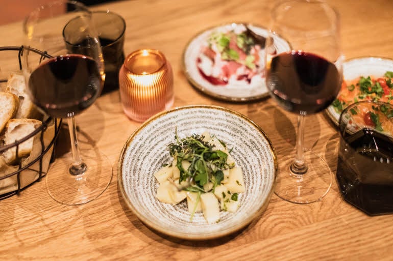 ravintola mas annoksia scandic hamburger börs hotelli turku suomi