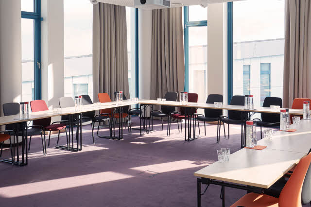 Meeting room Nordsee u-shape seating Scandic Hamburg Emporio