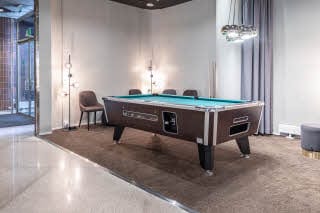 Aulan biljardipöytä Scandic Rosendahl -hotellissa Tampereella