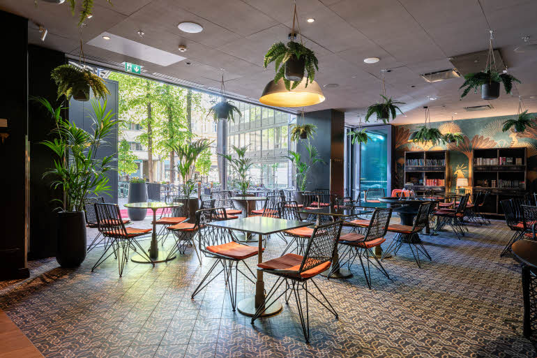 talvipuutarha ravintola scandic hamburger börs turku suomi