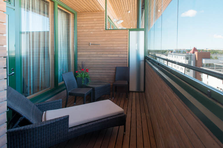 Junior suite -huone parveke Scandic Oulu City