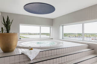 Jacuzzi