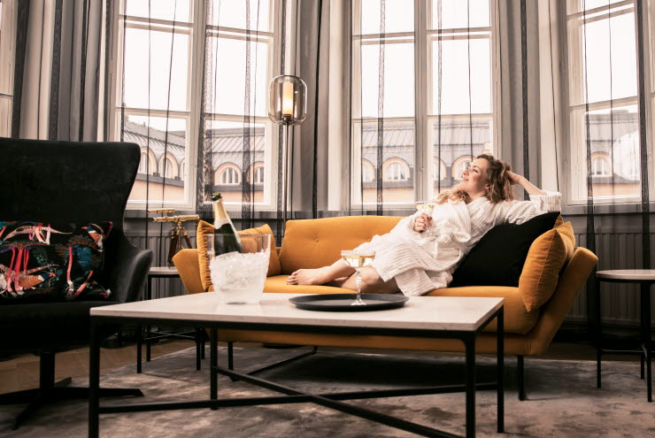 Grand Stay -hemmottelua Scandic Grand Central Helsinki -hotellin Junior suitessa