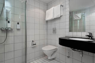 Scandic Kirkenes, Kirkenes, superior extra, room, bathroom