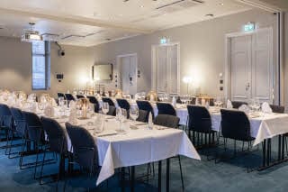 kokoustila wallina 1-2 juhlakattaus scandic hamburger börs hotelli turku suomi