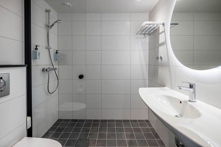 bathroom at scandic sluseholmen in copenhagen
