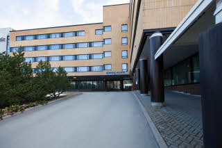 Julkisivu