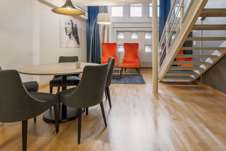 Oleskelualue Presidential Suite -sviitissä