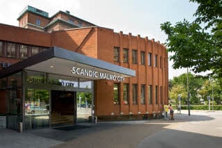 Exterior entrance hotel Scandic Malmö City