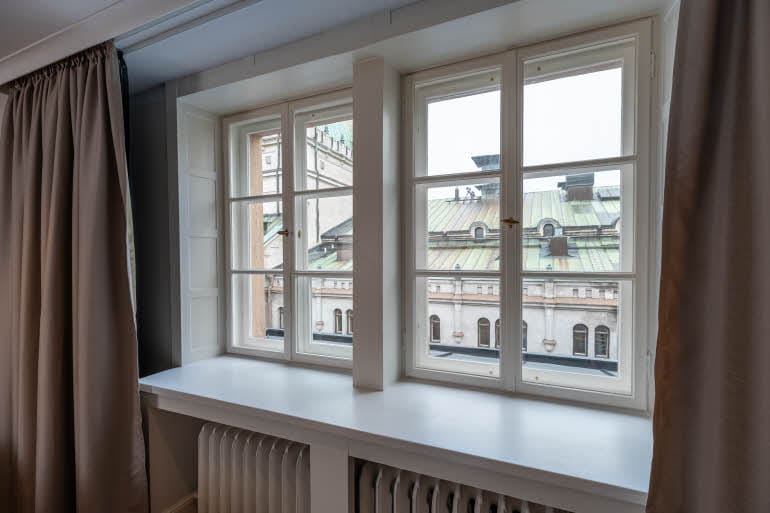 Junior Suite näkymä Scandic Grand Central Helsinki