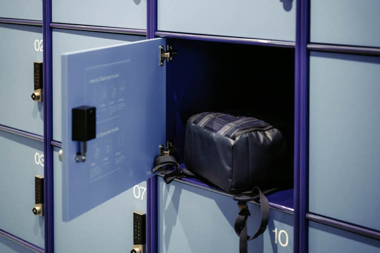luggage lockers hotel scandic go st eriksgatan stockholm