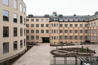 Näkymä sisäpihalle Scandic Grand Central Helsinki