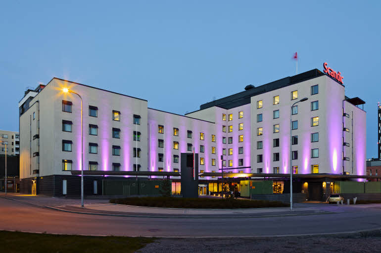 Julkisivu