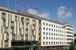 Julkisivu