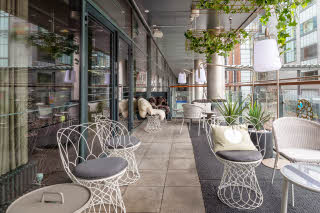 Terassi, Kokoustila Galleria