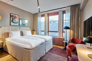 standard room at scandic wallin in stockholm