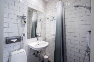 Bathroom standard room, Scandic Webers 