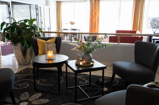 lobby at scandic kristiansund