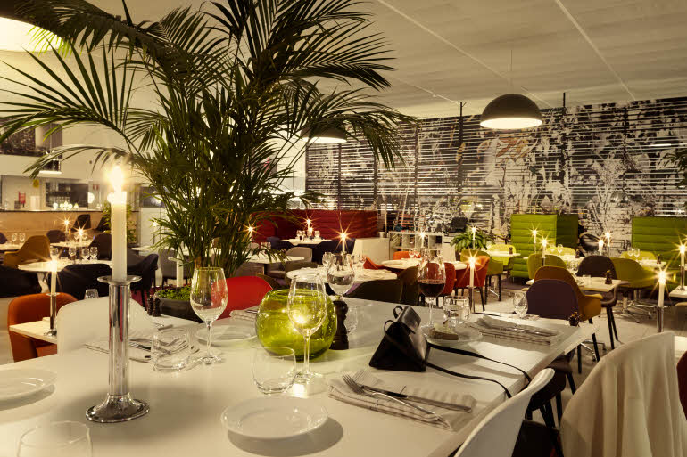 Restaurant table Scandic Victoria Tower