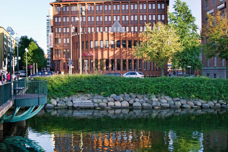 Exterior facade hotel Scandic Malmö City