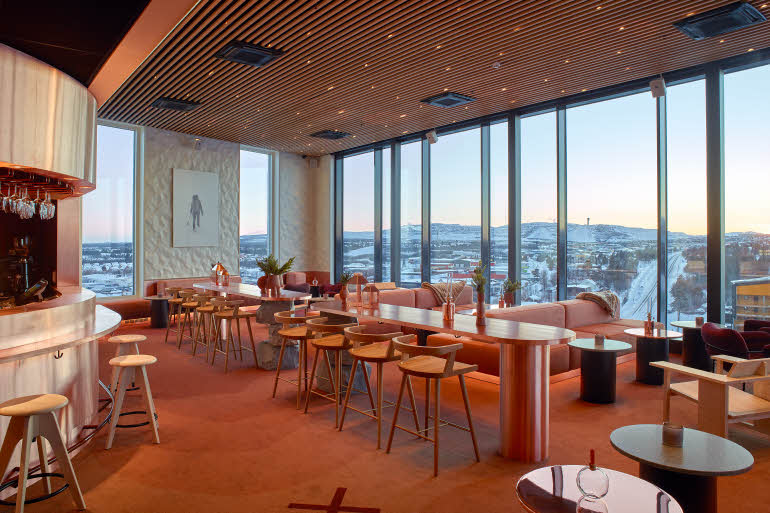 skybar kattobaari näkymä scandic kiruna hotelli kiiruna ruotsi
