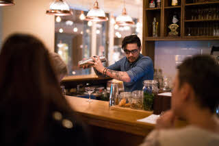 Bar