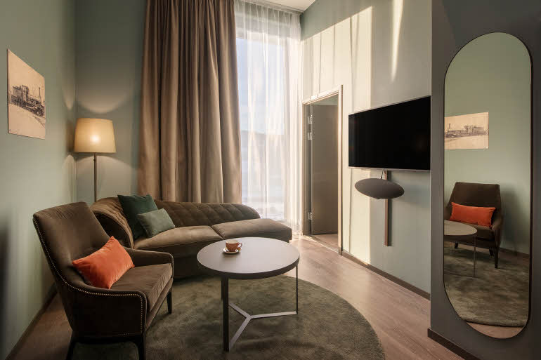 Scandic_Lillestr-m_room_junior_suite.jpg