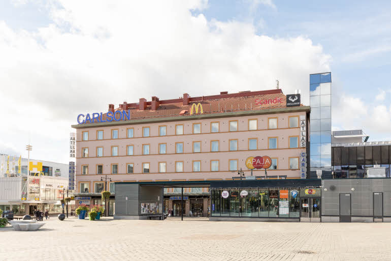 Julkisivu