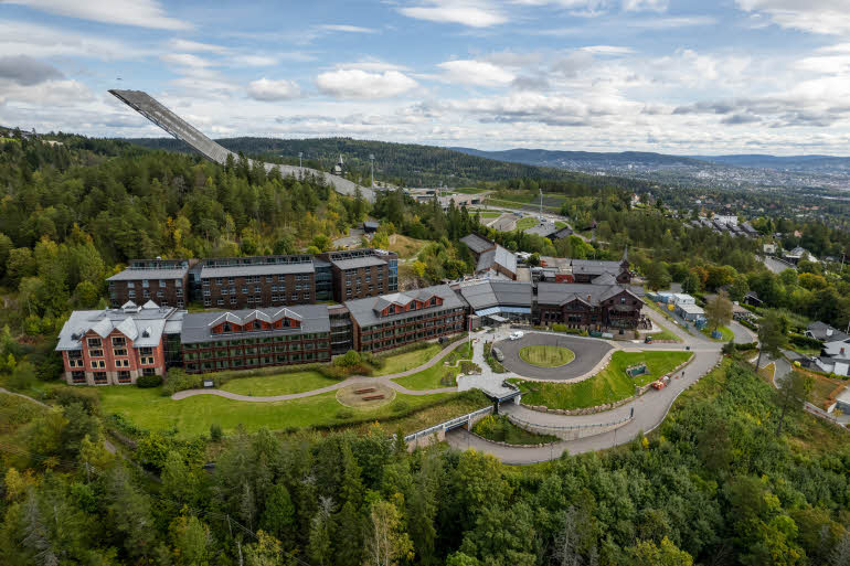 Julkisivu Scandic Holmenkollen Park