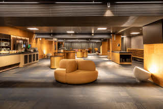 scandic helsinki hub kokousaula