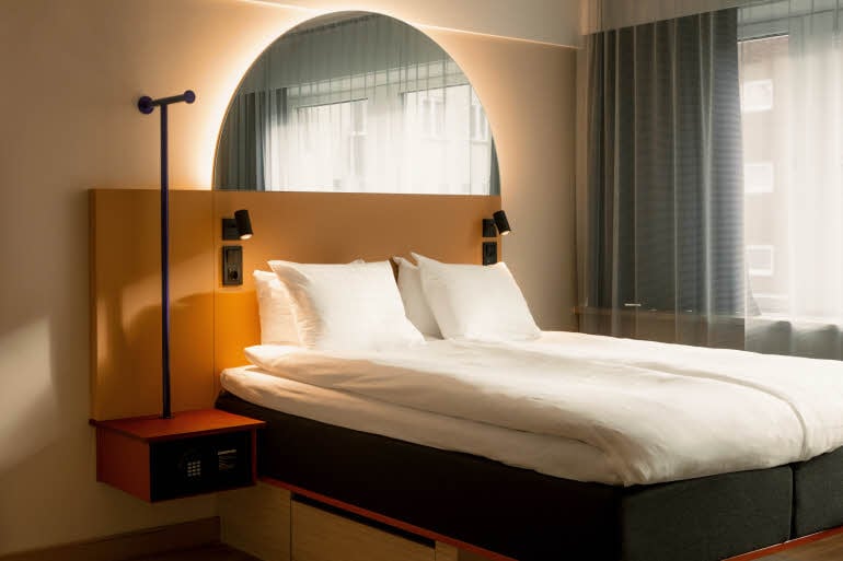 bed guest room scandic go st eriksgatan stockholm