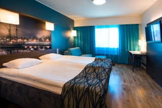 Superior King Bed -huone Scandic Oulu Station 