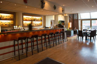 Scandic-Hallandia-Bar.jpg