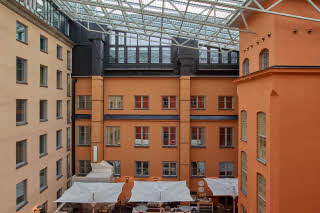 Sisäpiha Scandic Klara