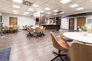 Scandic Oulu Station -hotellin meeting lounge