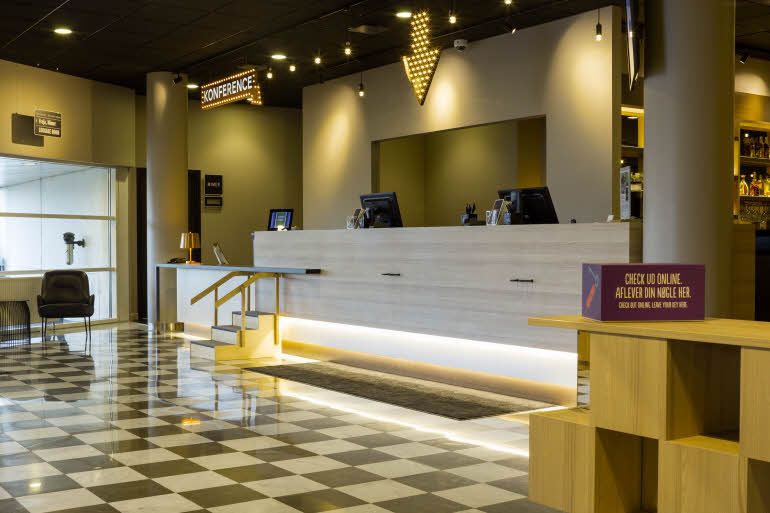 Reception, Front desk, Entrance