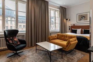 Superior huone oleskelualue Scandic Grand Central Helsinki