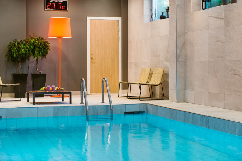 Pool and relax hotel Scandic Kungens Kurva