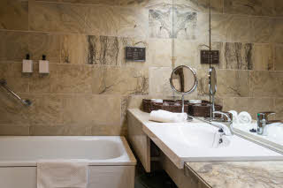 Master Suite, kylpyhuone