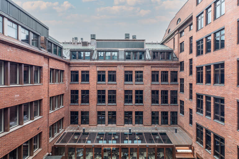 scandic helsinki hub näkymä sisäpihalle hotellihuoneesta