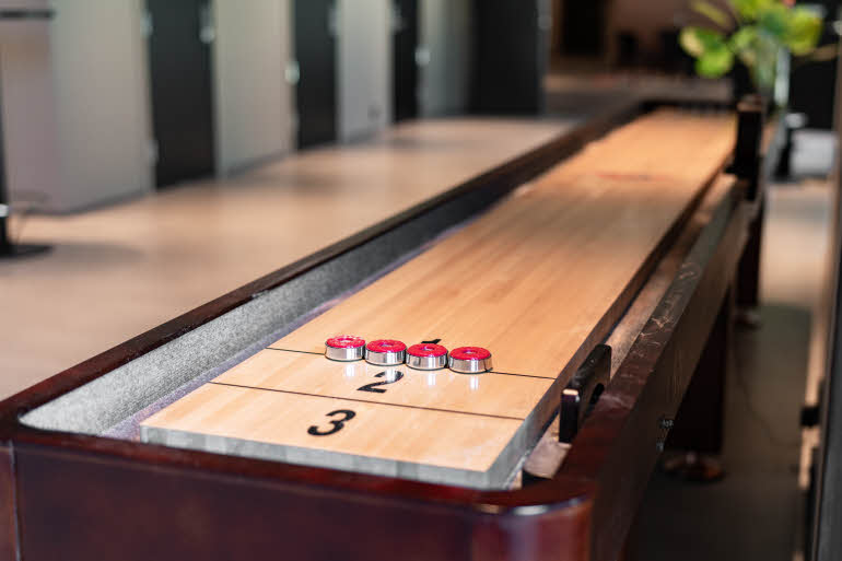 Shuffleboard at Scandic Hamar