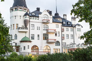 Julkisivu, linnahotelli