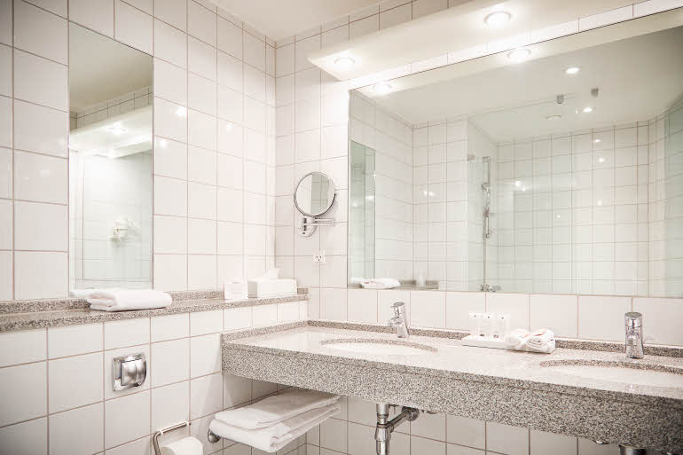 master suite room kylpyhuone scandic opus horsens
